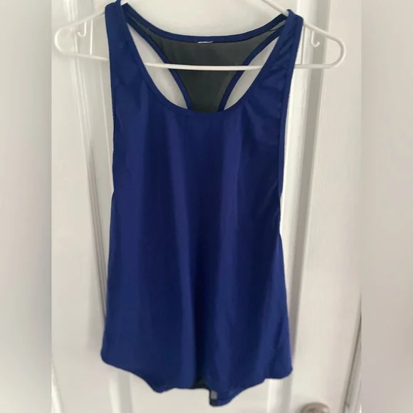 Fabletics top bundle - Picture 6 of 6